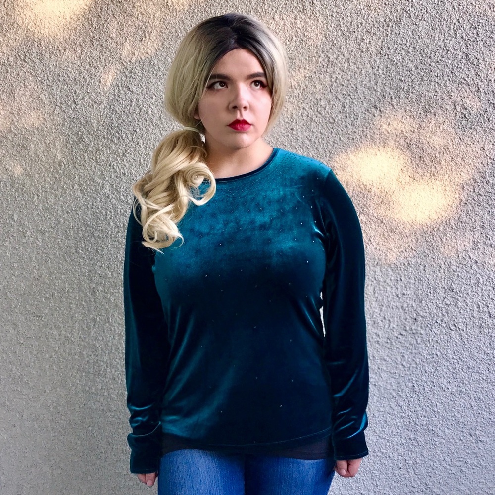beautiful bejeweled emerald velvet long-sleeve top